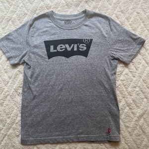 Levi's Heather Gray Logo T-Shirt for a Boy.
